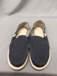 SANUK SIZE 7 Ladies SHOES