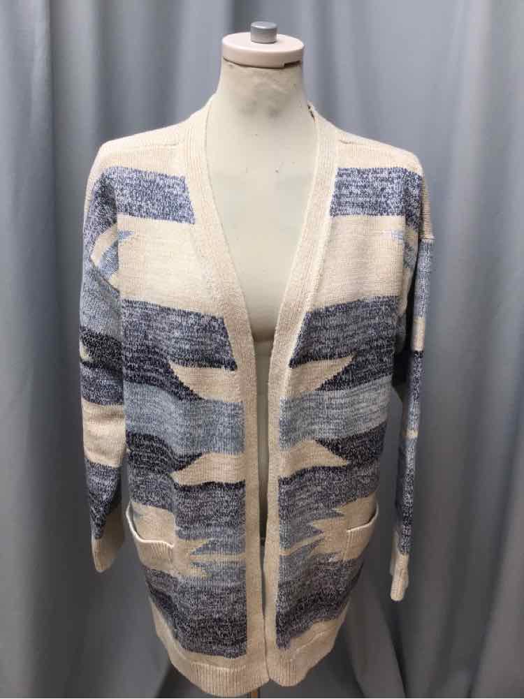 LUCKY SIZE LARGE Ladies TOP
