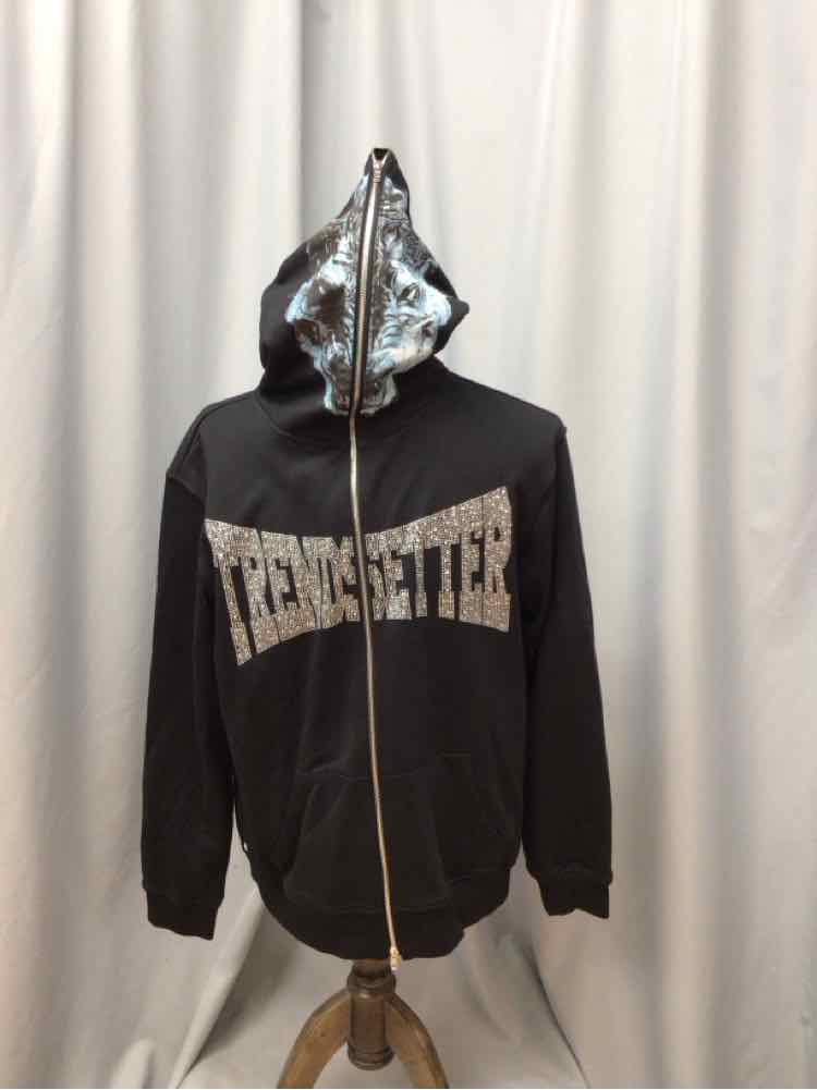 SIZE LARGE TRENDSETTER STUDIOS Men's SHIRTS