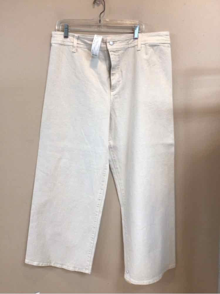UNIVERSAL THREAD SIZE 16 Ladies PANTS