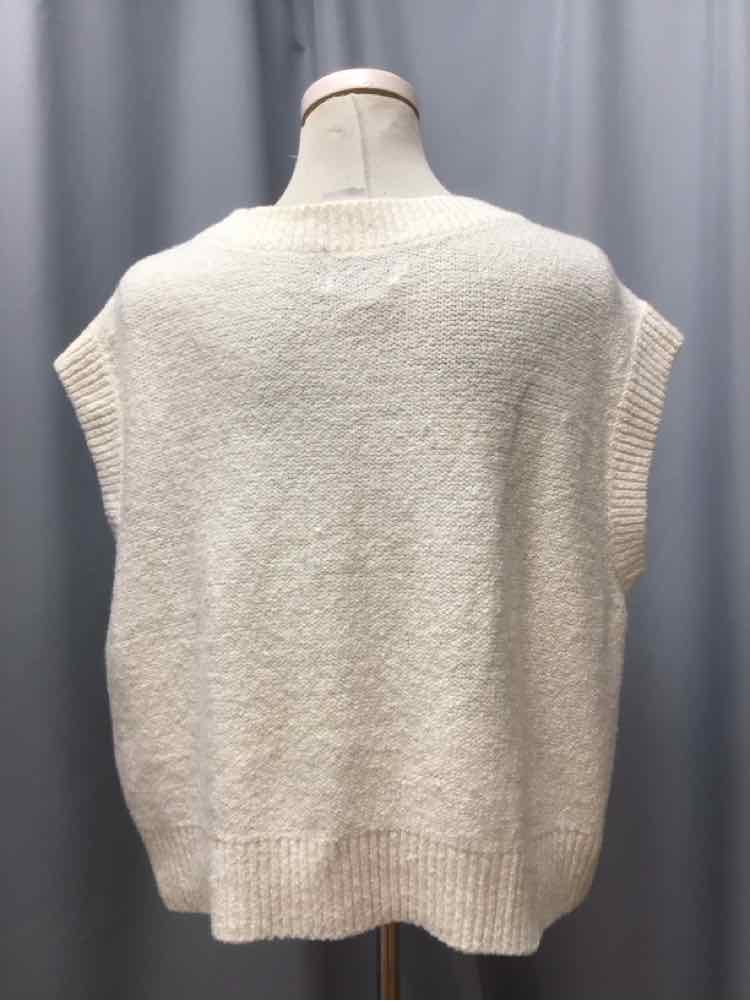 OLD NAVY SIZE LARGE Ladies TOP