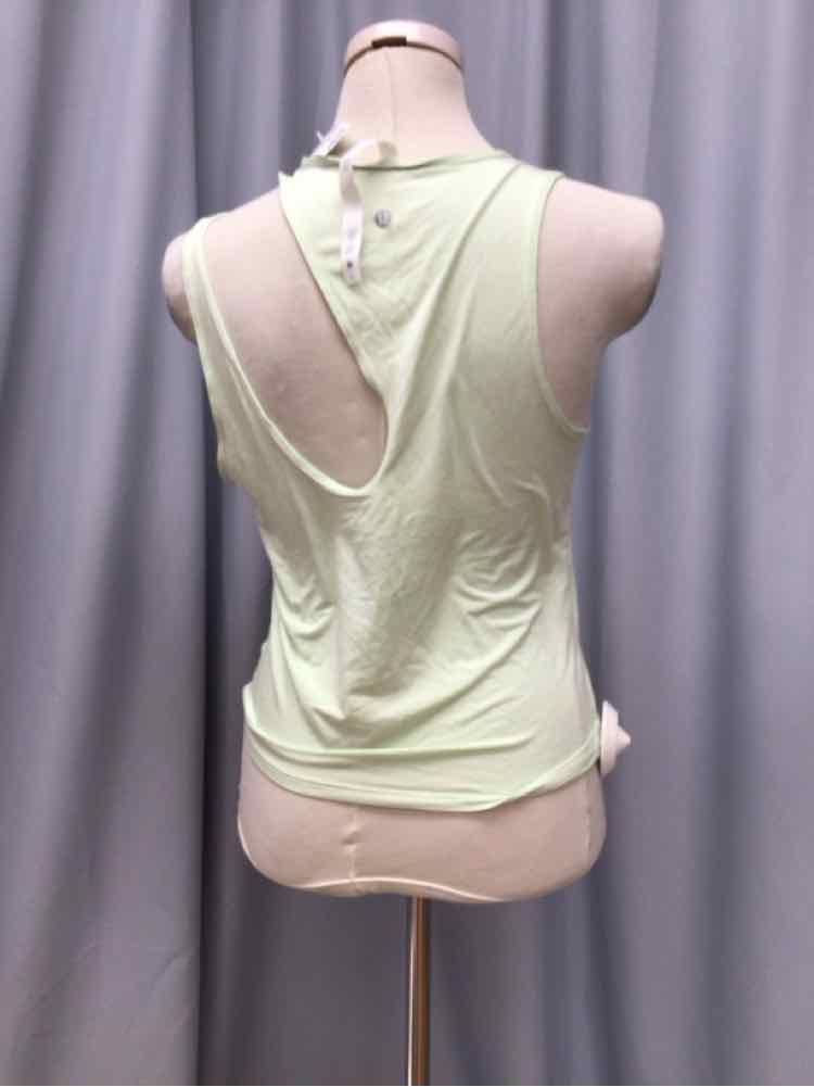 LULULEMON SIZE 8 Ladies EXERCISE