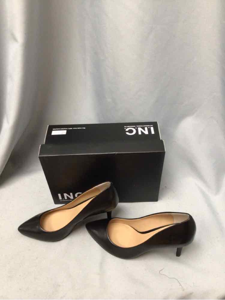 INC SIZE 9 1/2 Ladies SHOES