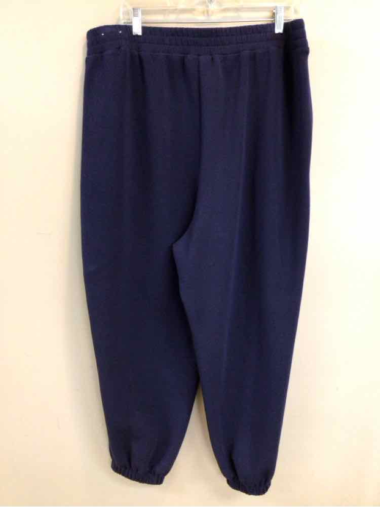 LANE BRYANT SIZE 18 Ladies PANTS