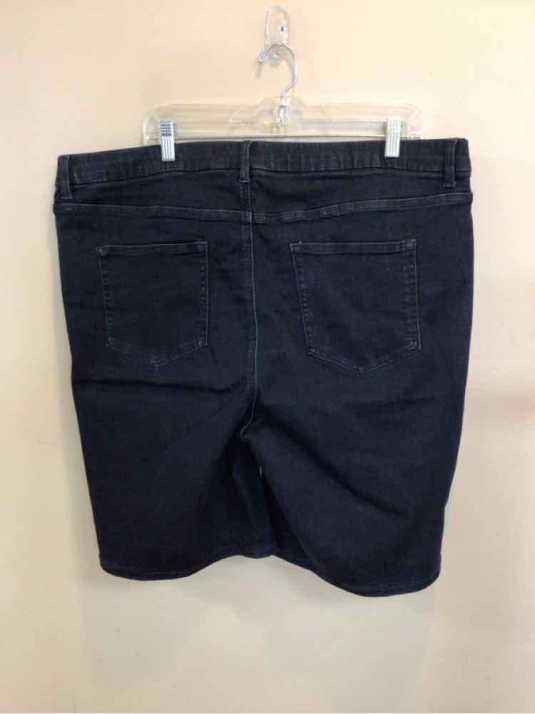 DENIM & CO SIZE 24 PETITE Ladies SHORTS