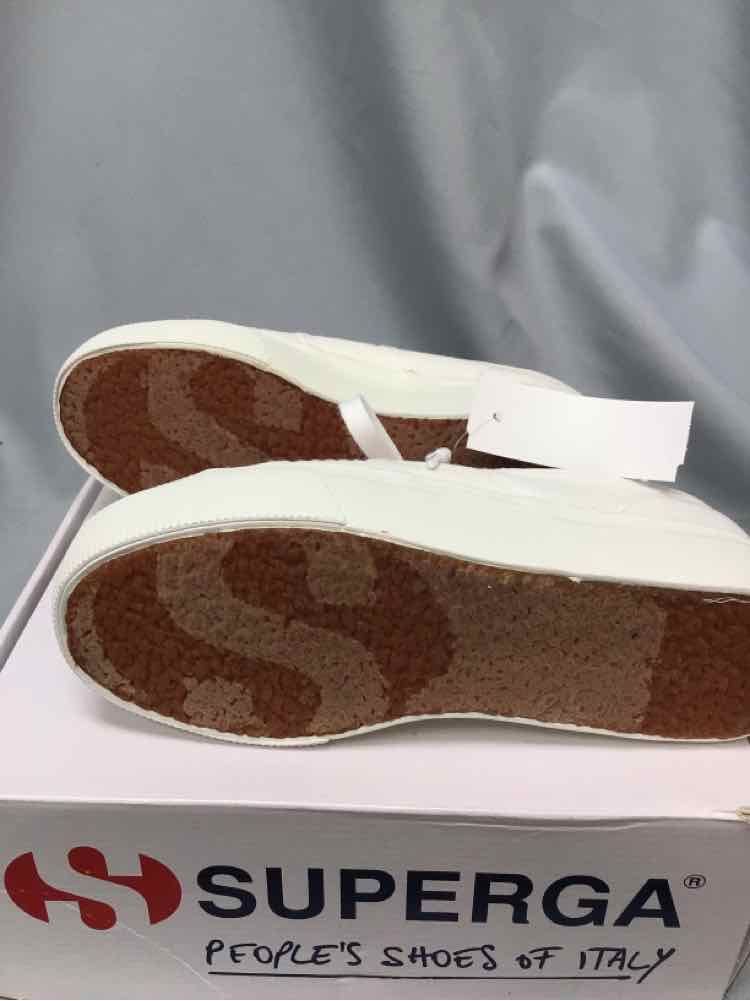 SUPERGA SIZE 6 Ladies SHOES