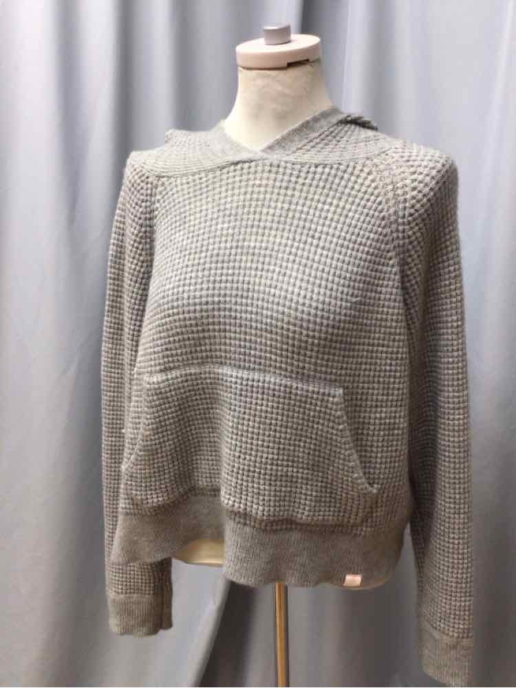 CELEBRITY PINK SIZE SMALL Ladies TOP