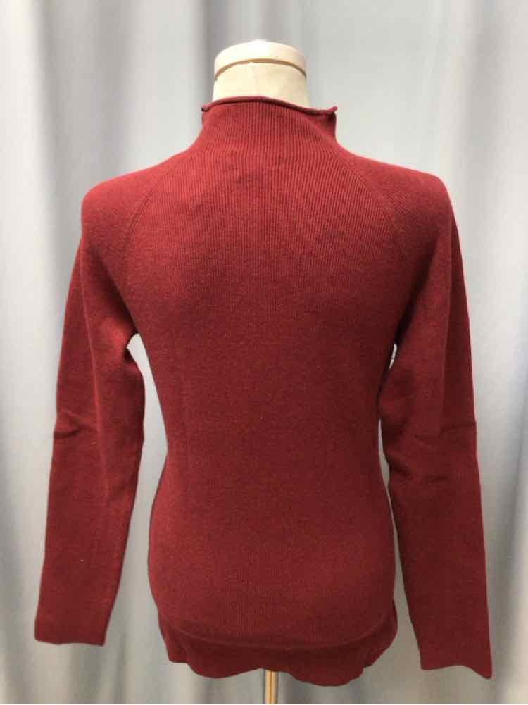 ORVIS SIZE MEDIUM Ladies TOP