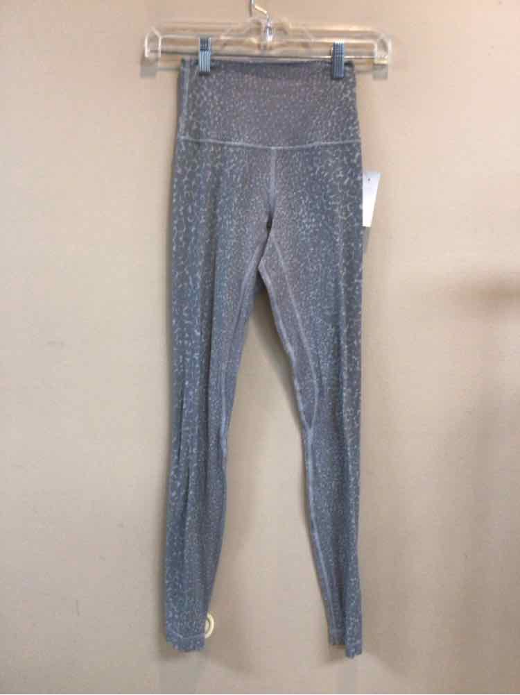 LULULEMON SIZE 2 Ladies EXERCISE