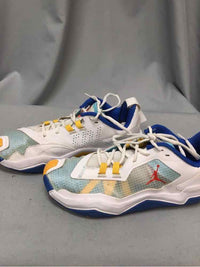 SIZE 9 1/2 AIR JORDAN Men's SHOES