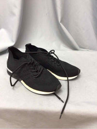 14TH AND UNION SIZE 7 Ladies SHOES