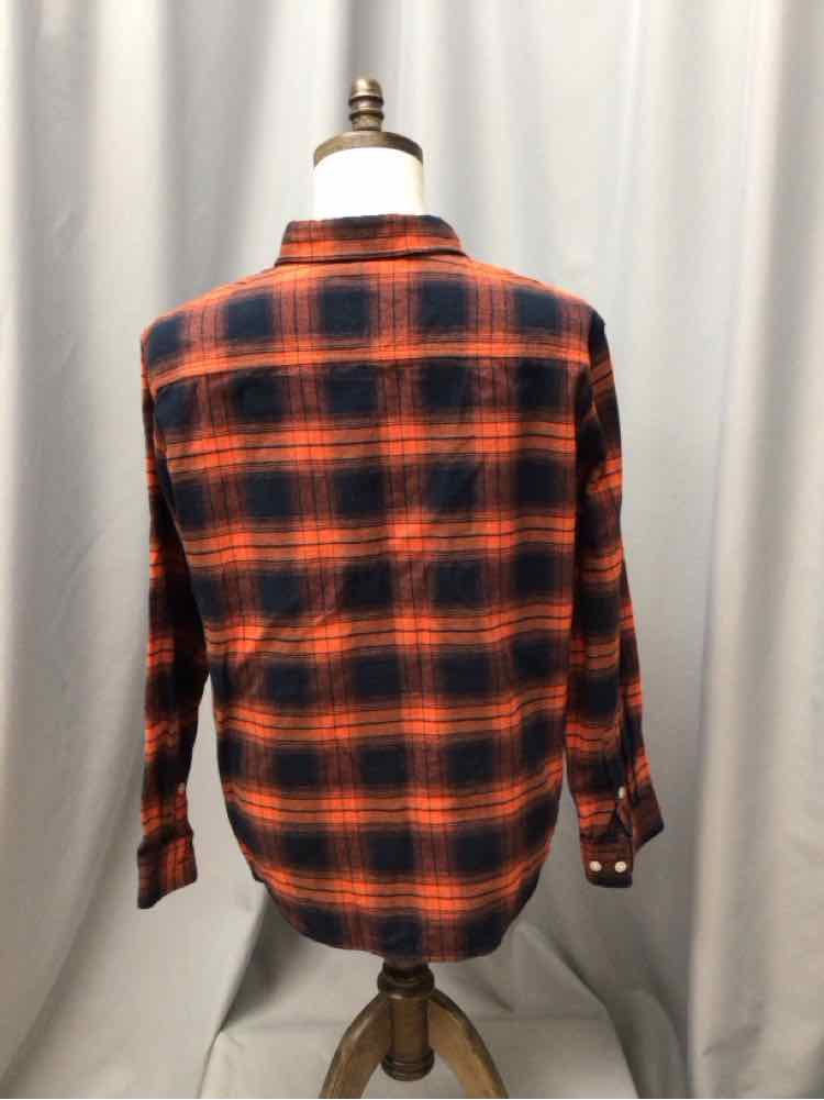 SIZE LARGE OUTDOOR JACKET Men's SHIRTS