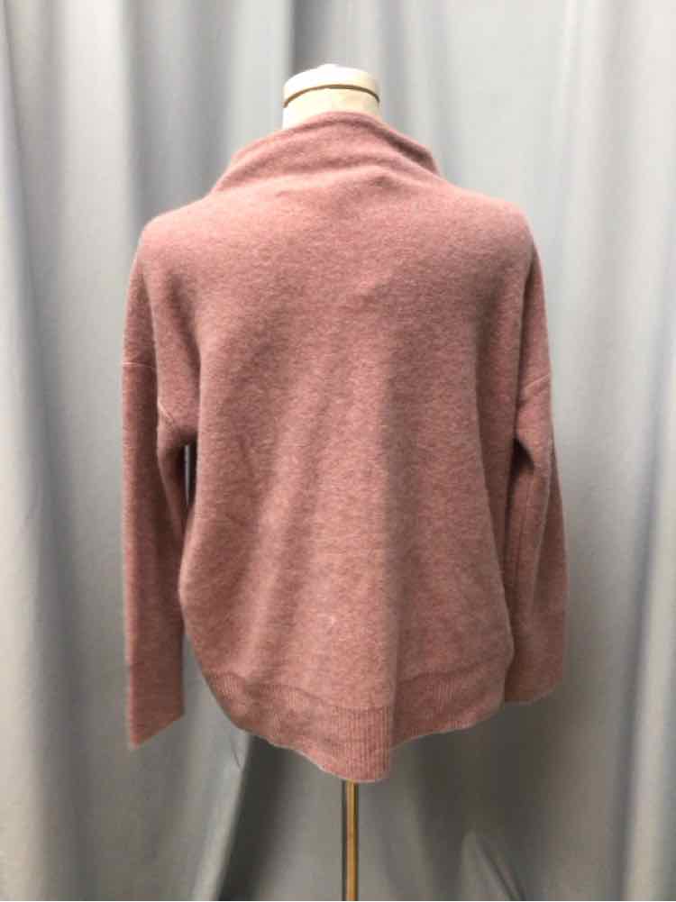 VINCE SIZE SMALL Ladies TOP