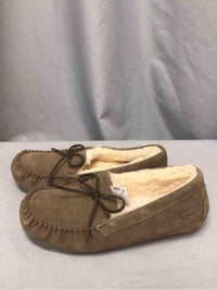 UGG SIZE 10 Ladies SHOES
