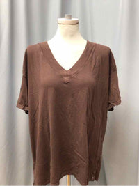 AERIE SIZE MEDIUM Ladies TOP