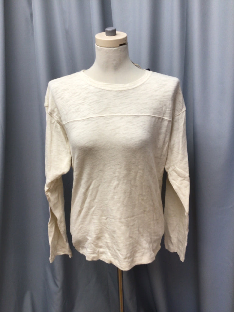 UNIVERSAL THREAD SIZE SMALL Ladies TOP