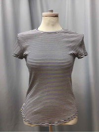 TRUTH SIZE MEDIUM Ladies TOP