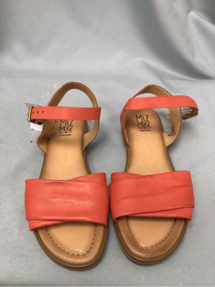 MIZ MOOZ SIZE 39 Ladies SHOES