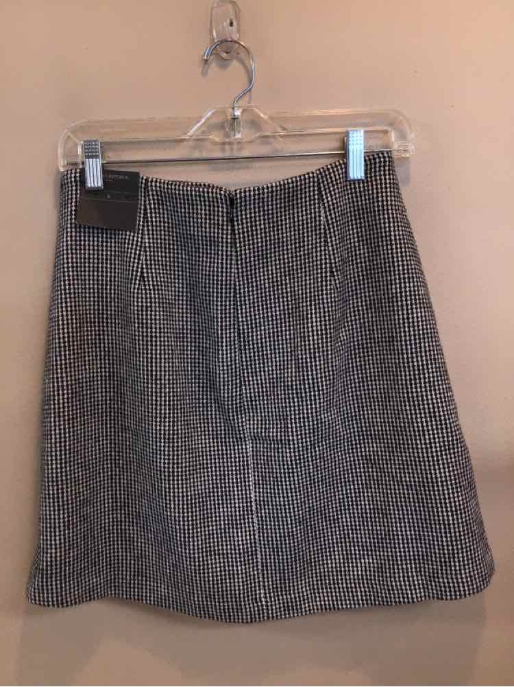 BANANA REPUBLIC SIZE 6 Ladies SKIRT