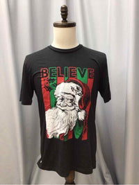 SIZE MEDIUM FOUR ACRE Men's SHIRTS