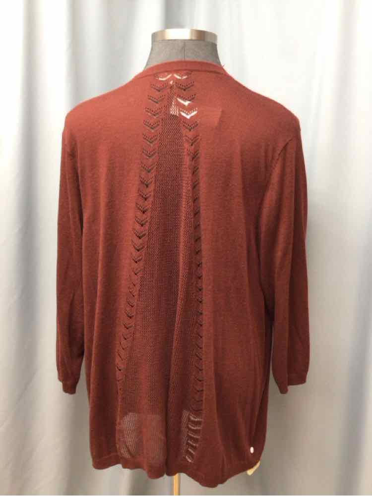 MAURICES SIZE 4 X Ladies TOP