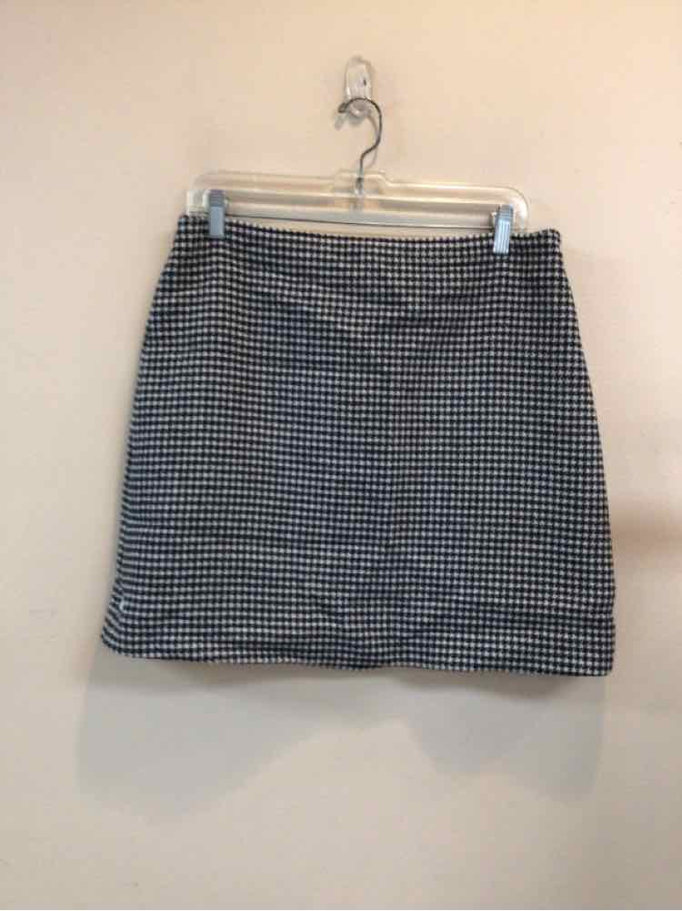 CLUB MONACO SIZE 10 Ladies SKIRT