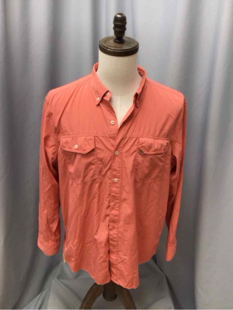 SIZE LARGE TOMMY BAHAMA Men's SHIRTS