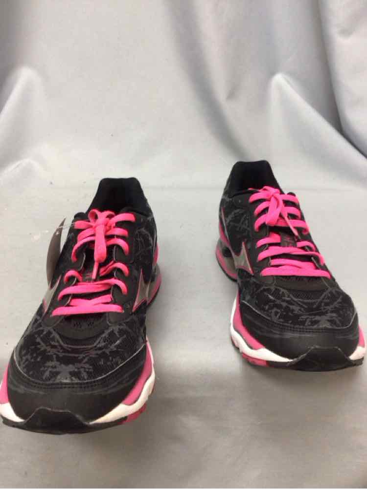MIZUNO SIZE 10 Ladies SHOES