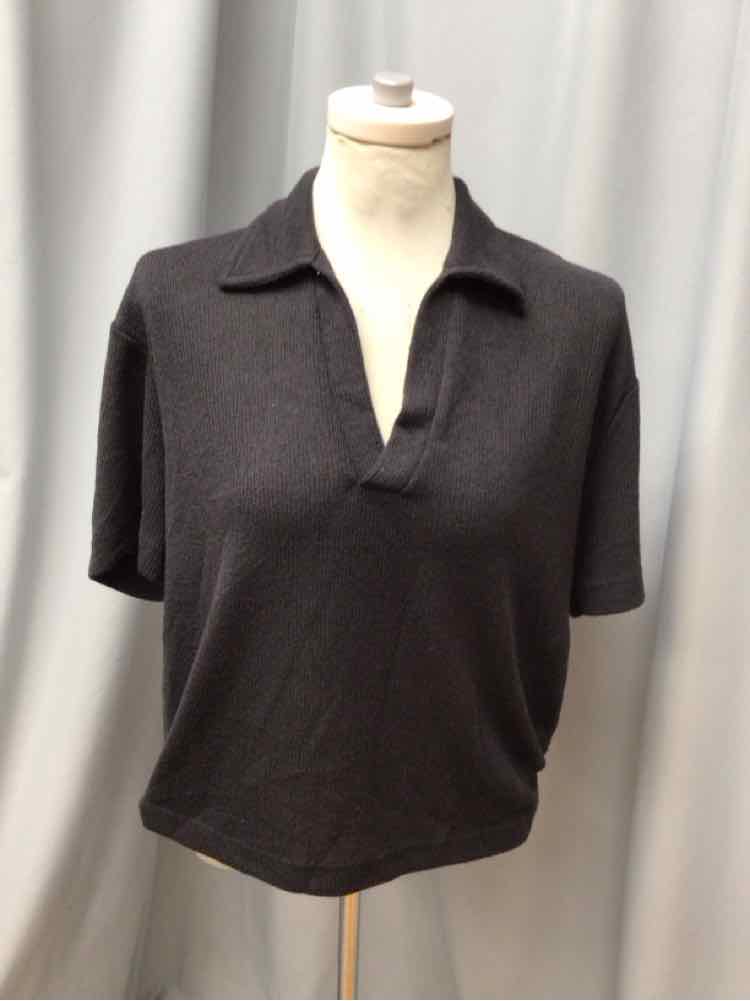 H & M SIZE MEDIUM Ladies TOP