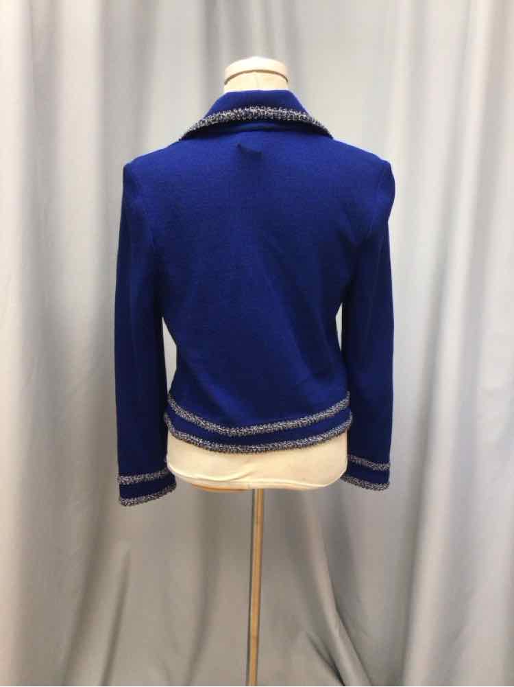 ST. JOHN SIZE 6 Ladies TOP