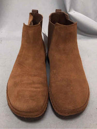 CHACO SIZE 6 Ladies SHOES