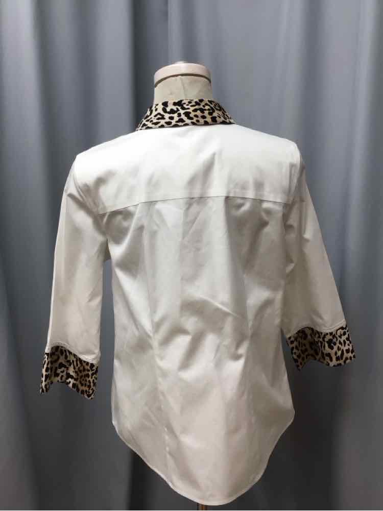 CHICOS SIZE MEDIUM Ladies BLOUSE