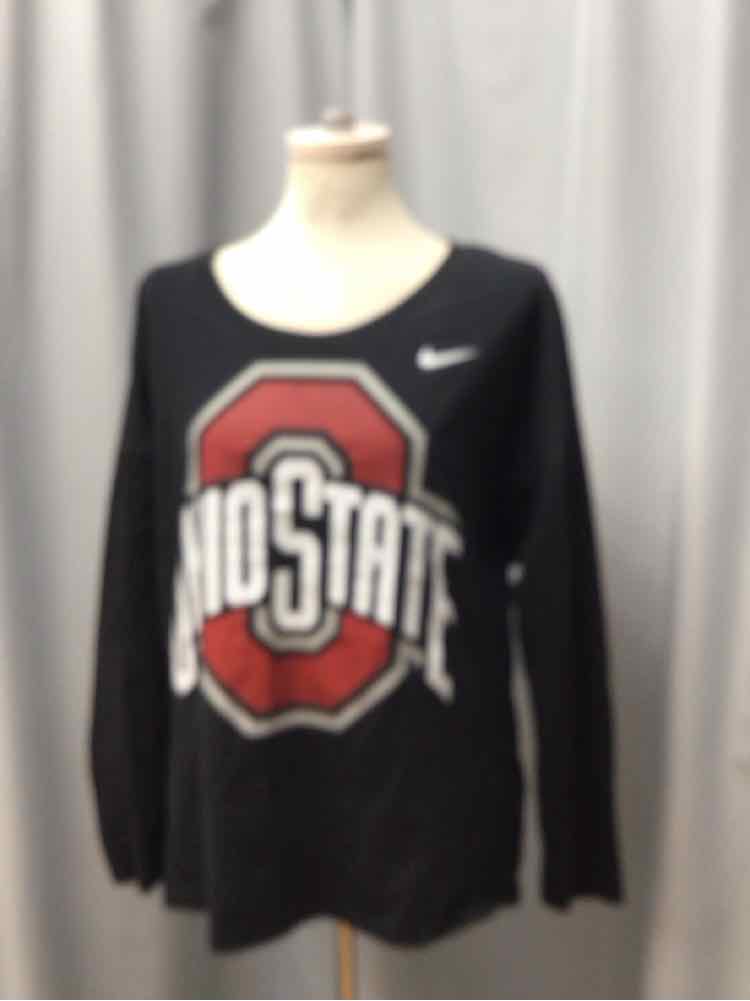 NIKE SIZE X LARGE Ladies TOP