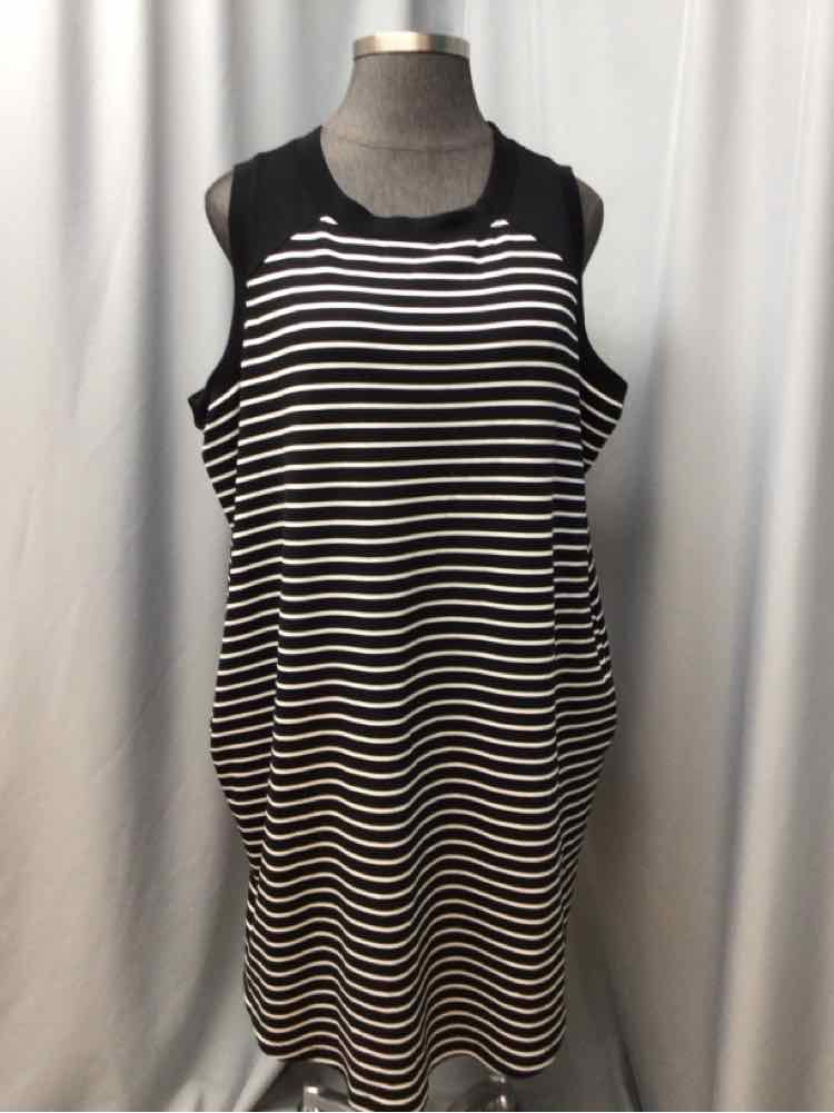 AVA & VIV SIZE 26/28 Ladies DRESS