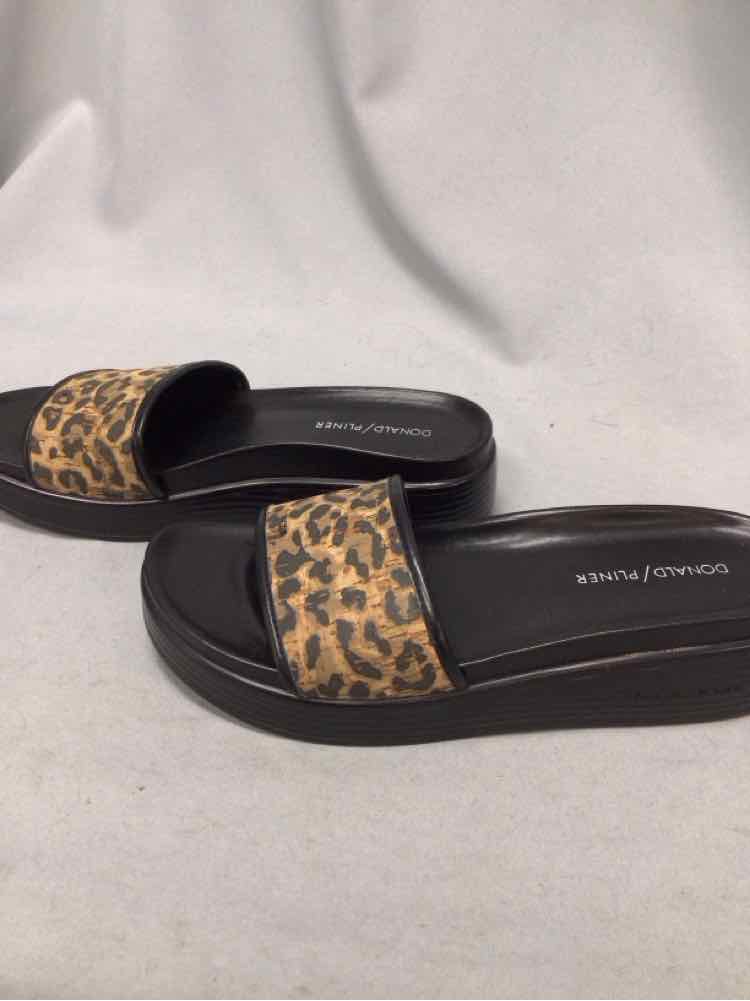 DONALD PLINER SIZE 8 Ladies SHOES