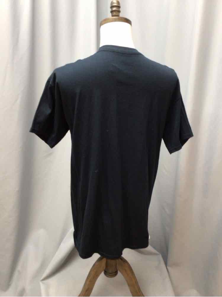 SIZE LARGE GILDAN Men's SHIRTS