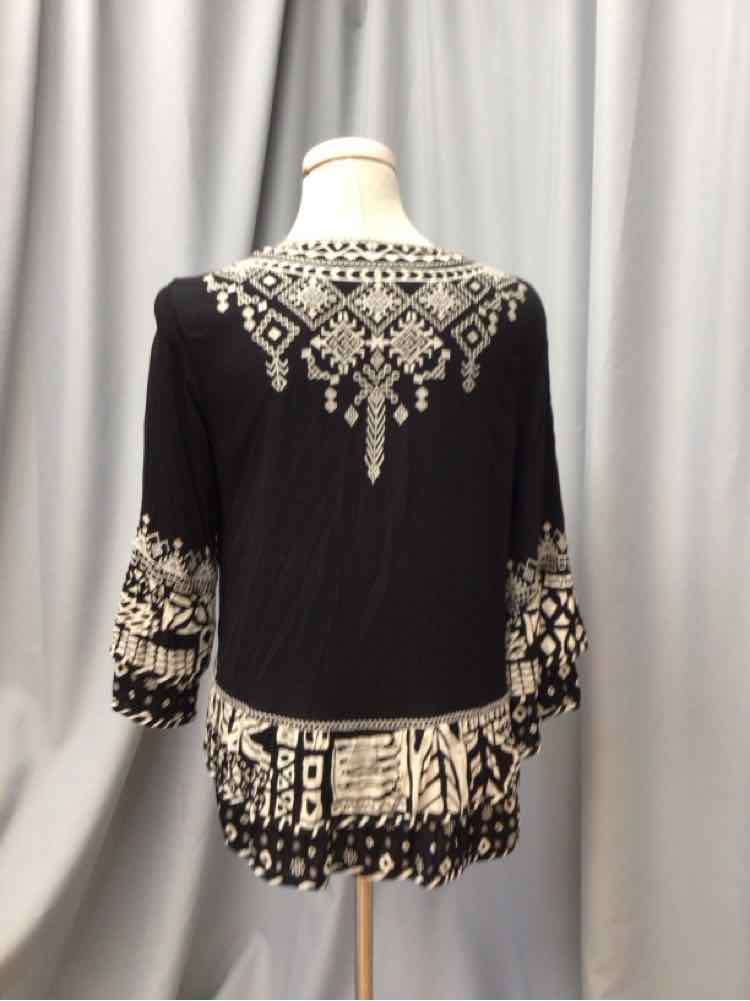 JOHN MARK SIZE MEDIUM Ladies BLOUSE