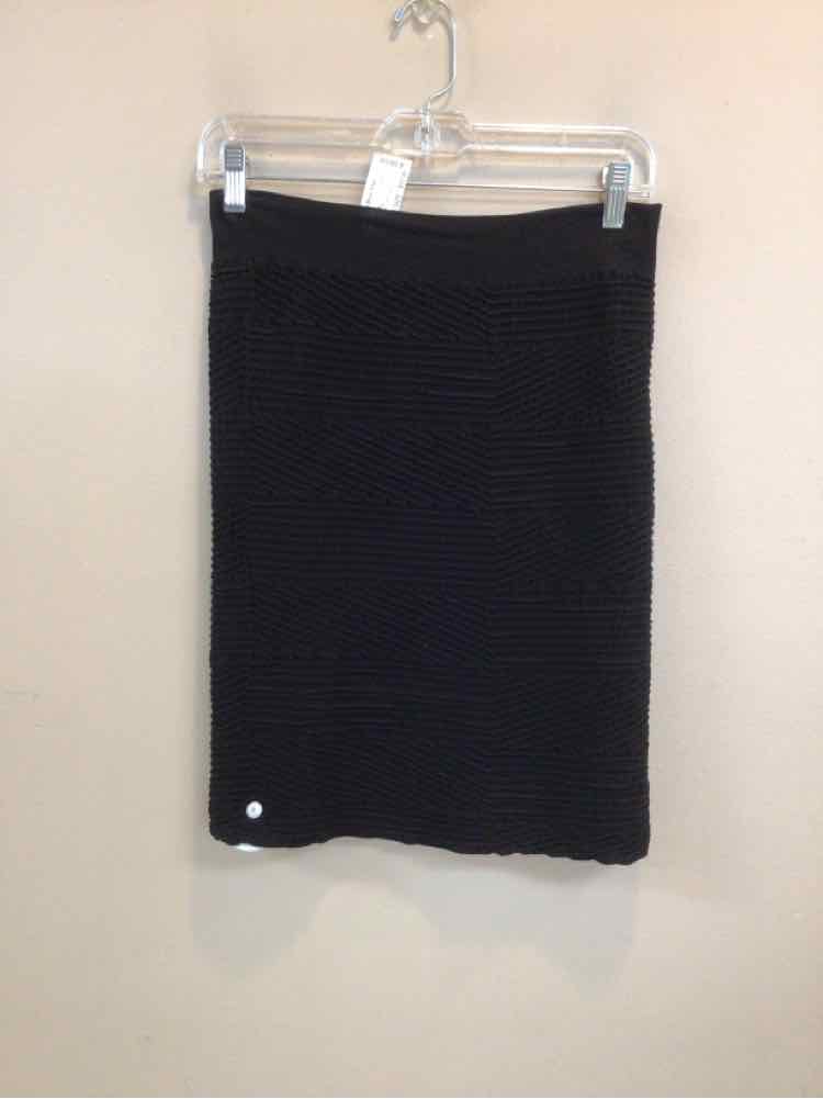 TEES BY TINA SIZE ONE SIZE Ladies SKIRT