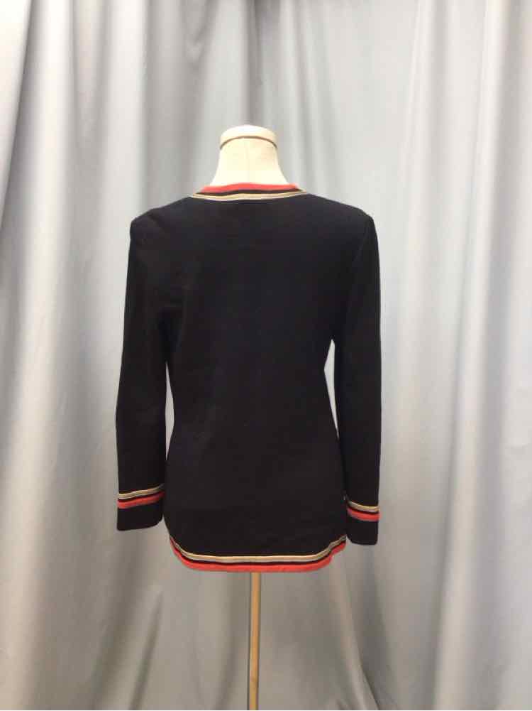 ST. JOHN SIZE 6 Ladies TOP