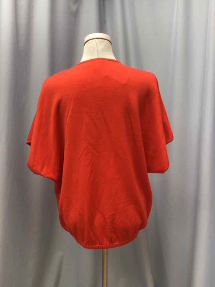 ST. JOHN SIZE PETITE Ladies TOP