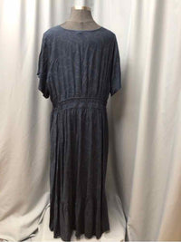 TORRID SIZE 4 X Ladies DRESS