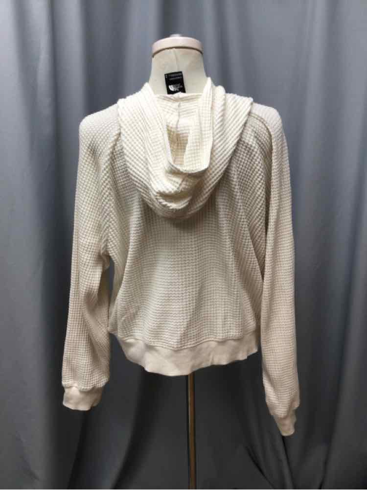 NORTH FACE SIZE MEDIUM Ladies TOP