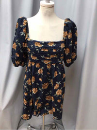 ABERCROMBIE & FITCH SIZE LARGE PET Ladies DRESS