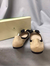 KATE SPADE SIZE 6 1/2 Ladies SHOES