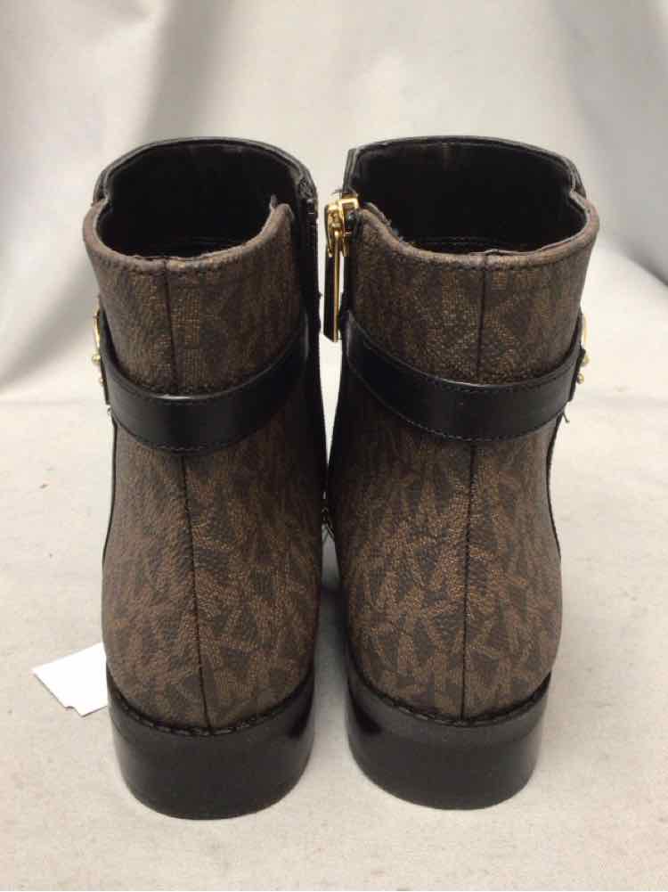 MICHAEL KORS SIZE 6 Ladies SHOES