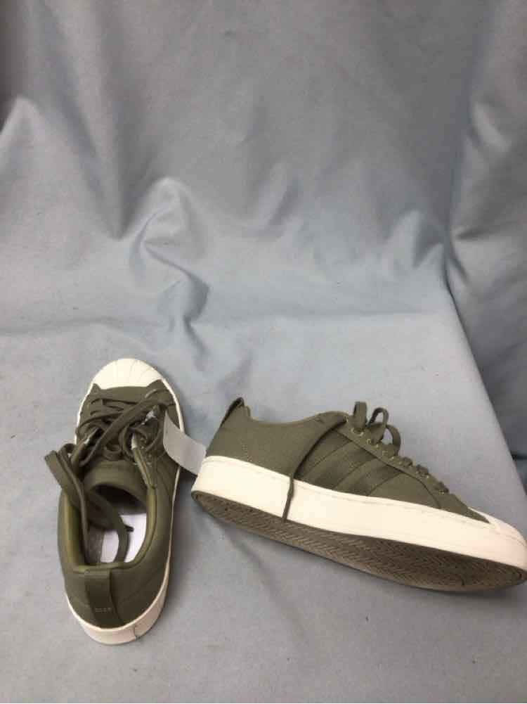 CLOUDFOAM SIZE 6 1/2 Ladies SHOES