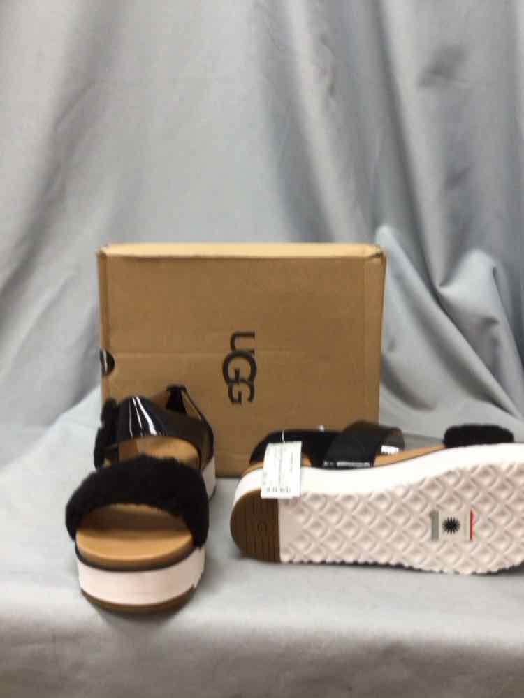 UGG SIZE 10 Ladies SHOES