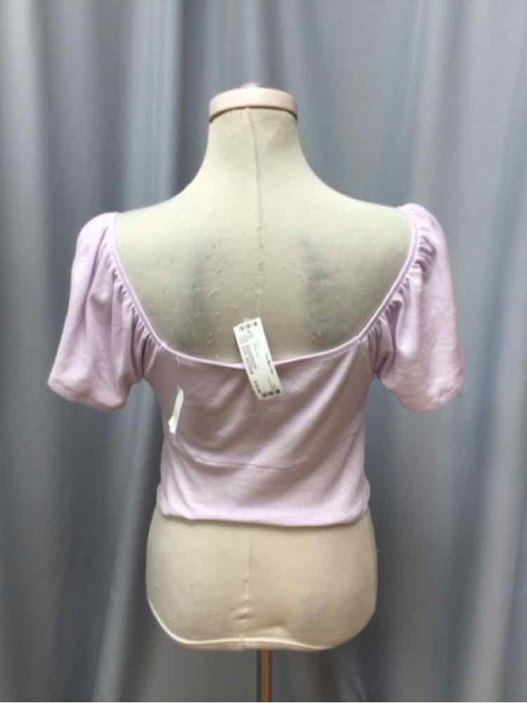 AMERICAN EAGLE SIZE MEDIUM Ladies TOP