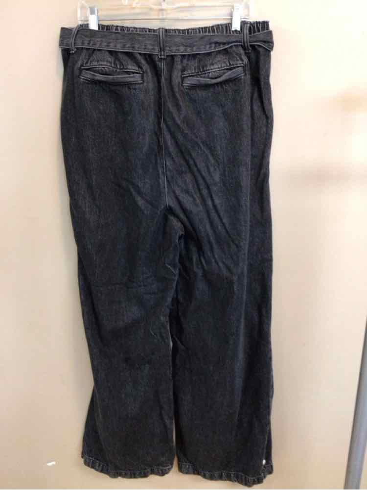 LANDS END SIZE LARGE Ladies PANTS