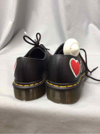 DOC MARTENS SIZE 5 Ladies SHOES